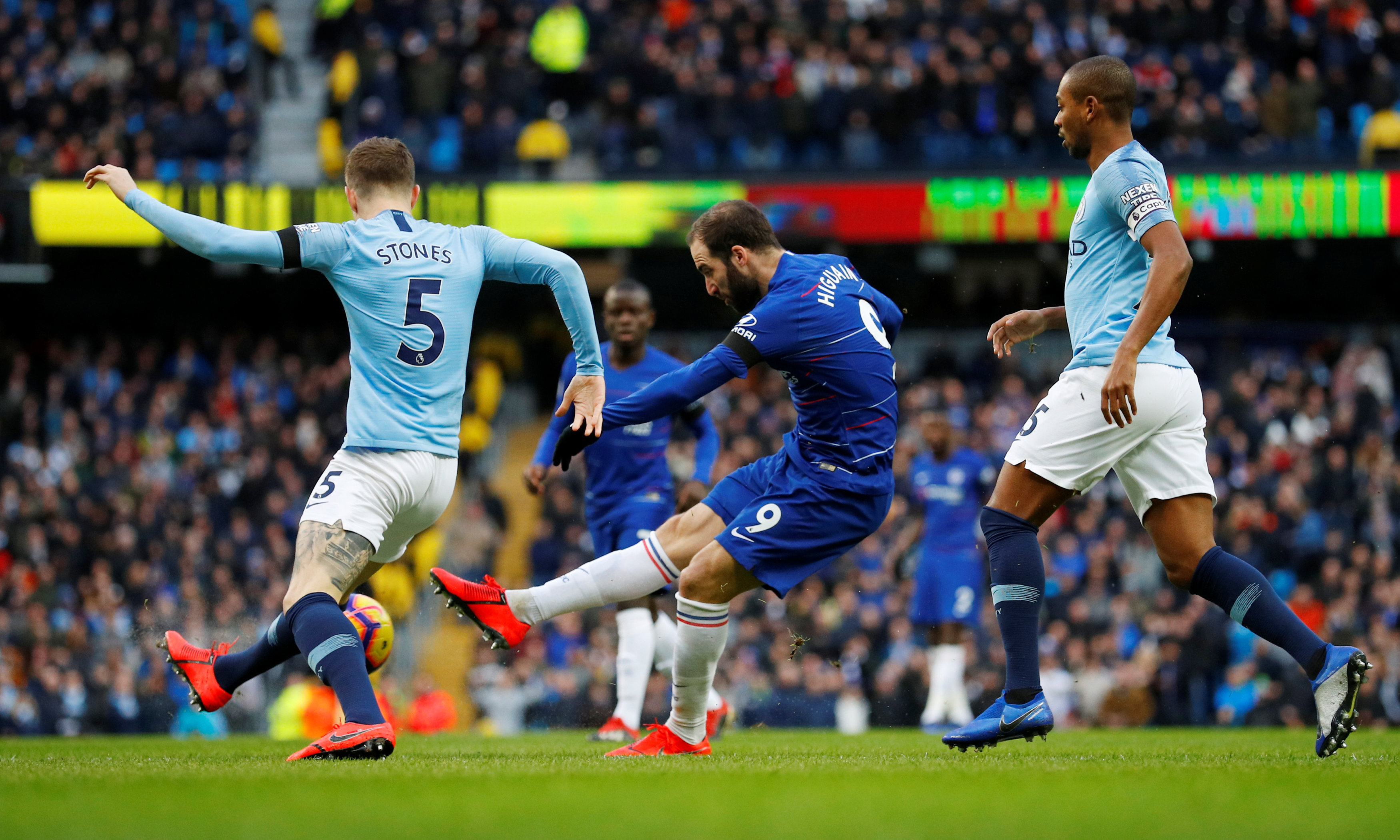 CBA：吉林男篮外援爆发 主场击败福建