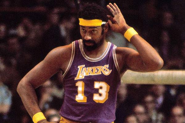 挪威后卫：中场休息时哈兰德让我们多传中，最后奏效了（挪威后卫透露：中场休息哈兰德要求加强传中，最终见效）