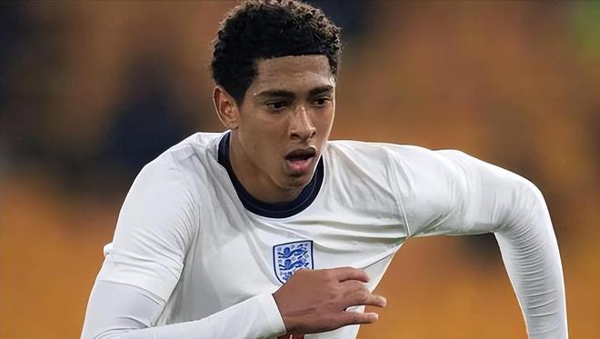 6场6球7助！官方：梅西当选2025赛季美职联季后赛MVP