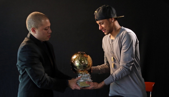 凯恩：如果我们想成功贝林至关重要；让福登明确位置是件好事