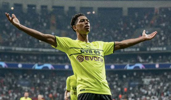 请不要在文艺演出中插播世界杯抽签