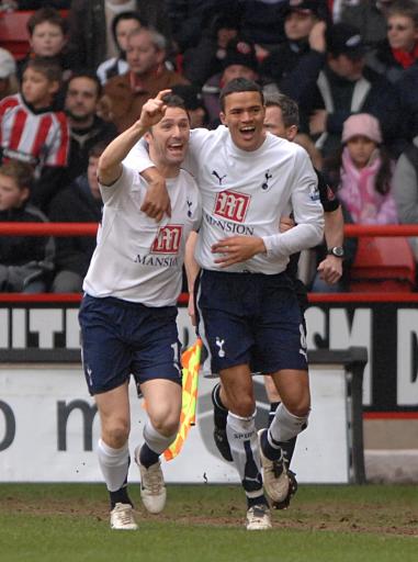 法比奥庆祝足协杯夺冠：我们是冠军，这座城市值得拥有这一刻